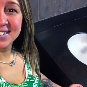 Meet your Posher, Jenny